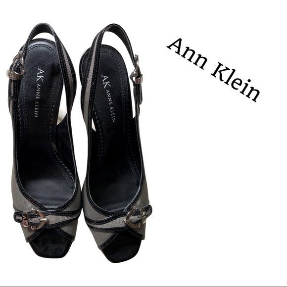 Anne Klein Shoes - Adorable Ann Klein Peep Toe Summer Heels 👠 Size 9M
